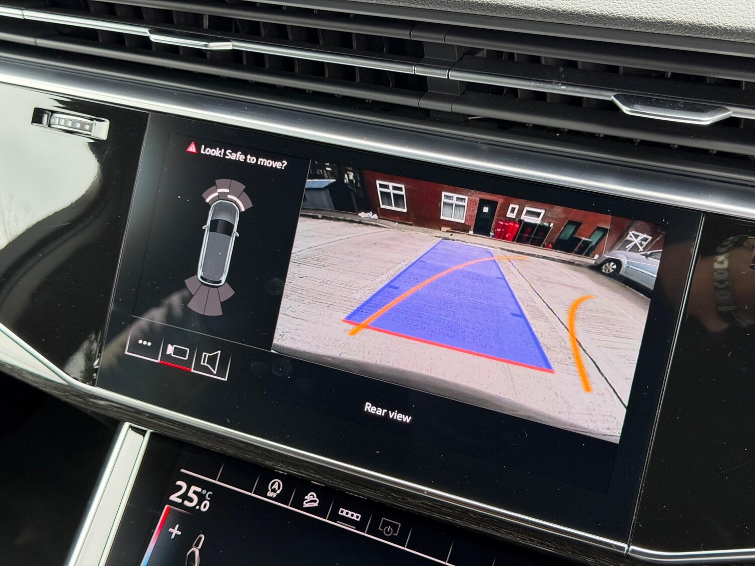 Used Audi Q7 2024 for sale - 78047671: Photo 43