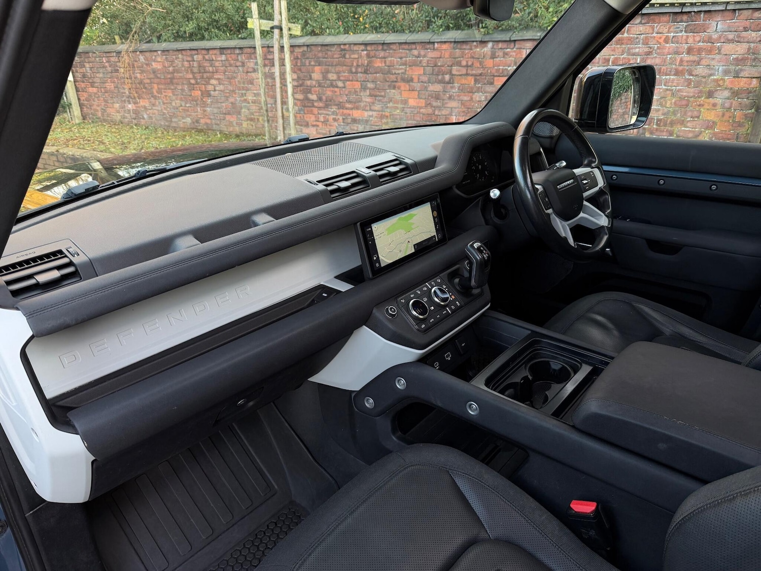 Used Land Rover Defender 2020 for sale - 77411024: Photo 21