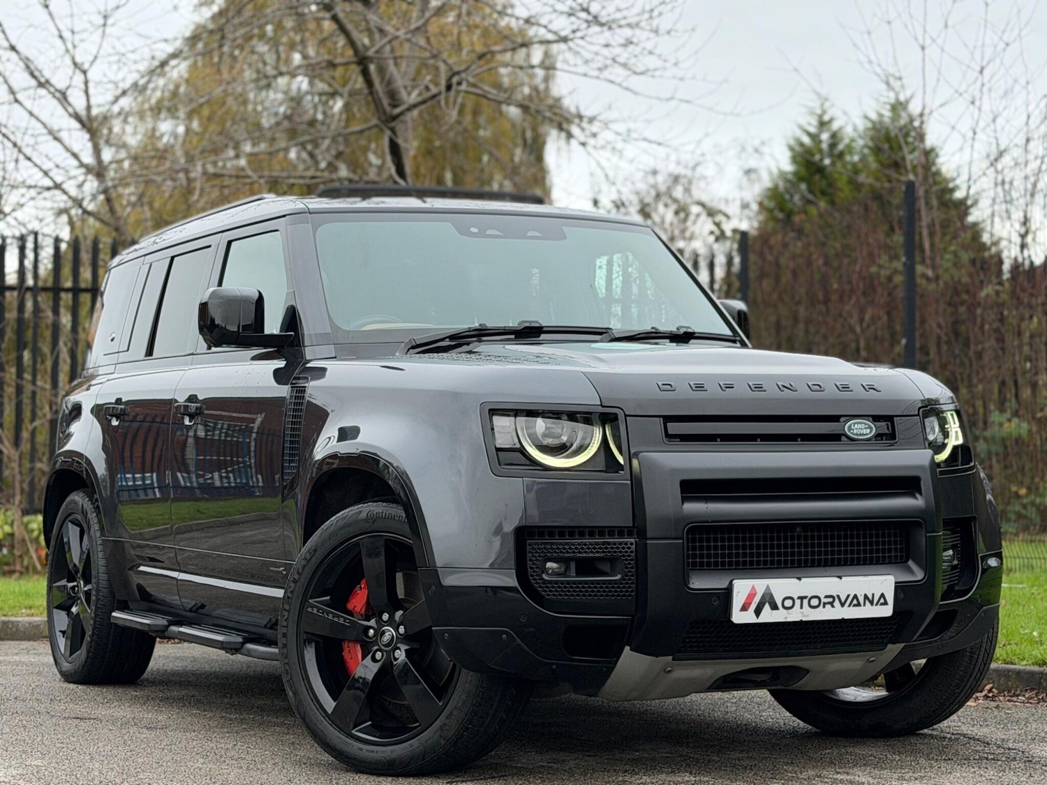 Used Land Rover Defender 2022 for sale - 76714246: Photo 1