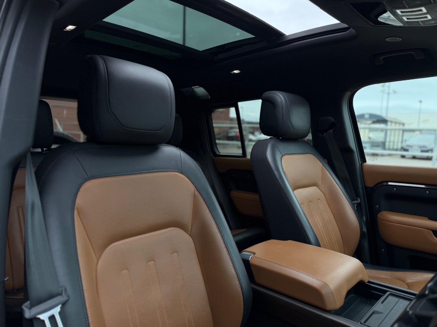 Used Land Rover Defender 2022 for sale - 76714246: Photo 19