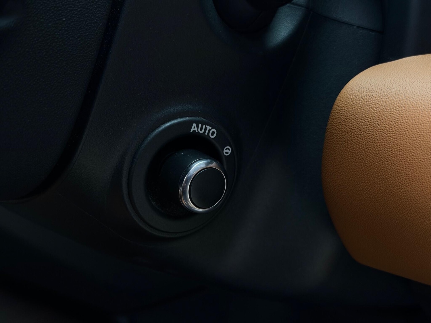 Used Land Rover Defender 2022 for sale - 76714246: Photo 30