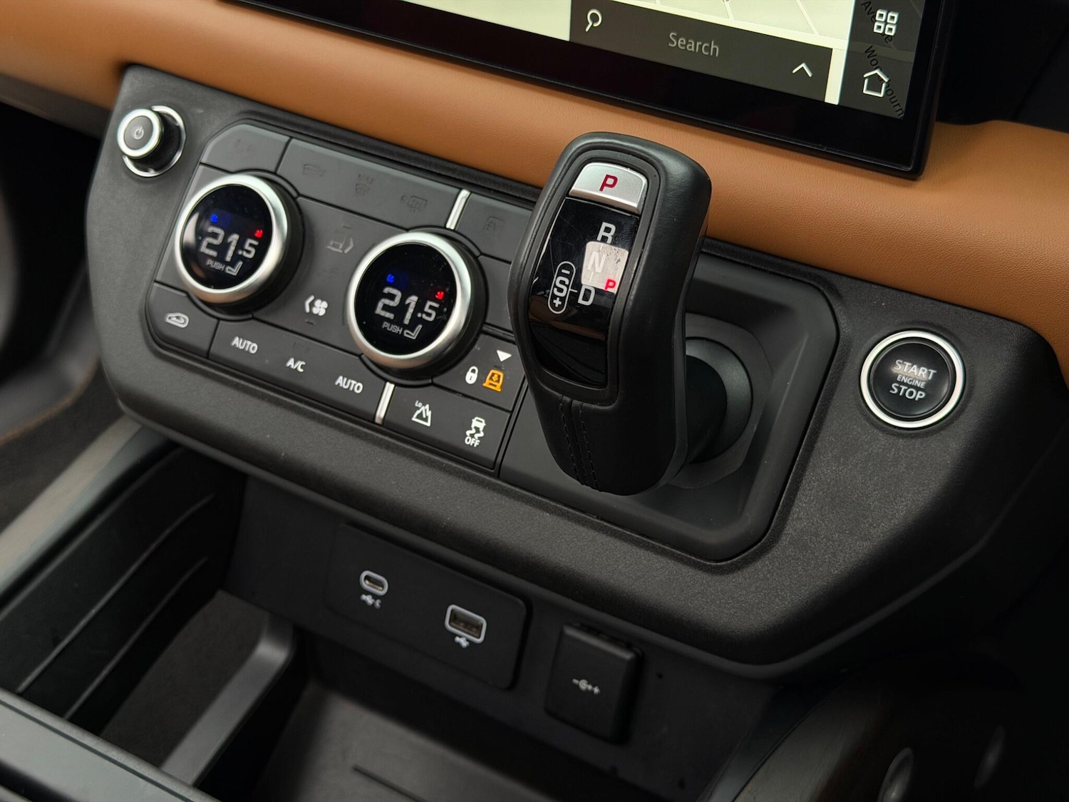 Used Land Rover Defender 2022 for sale - 76714246: Photo 31