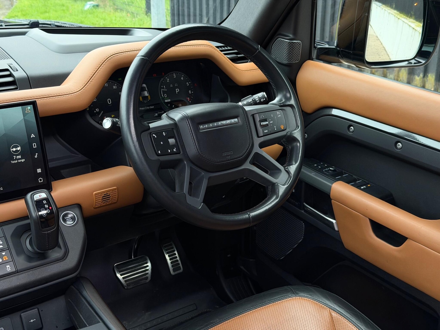 Used Land Rover Defender 2022 for sale - 76714246: Photo 47