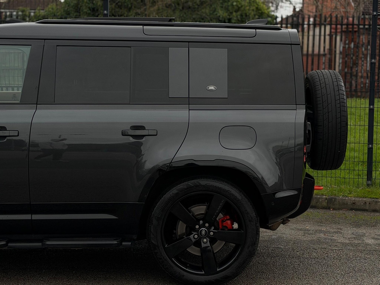 Used Land Rover Defender 2022 for sale - 76714246: Photo 6