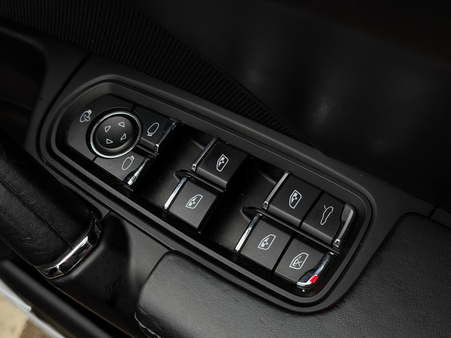 Used Porsche Cayenne 2017 for sale - 76561031: Photo 26