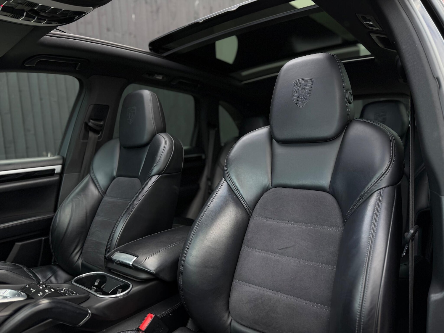 Used Porsche Cayenne 2017 for sale - 76561031: Photo 41