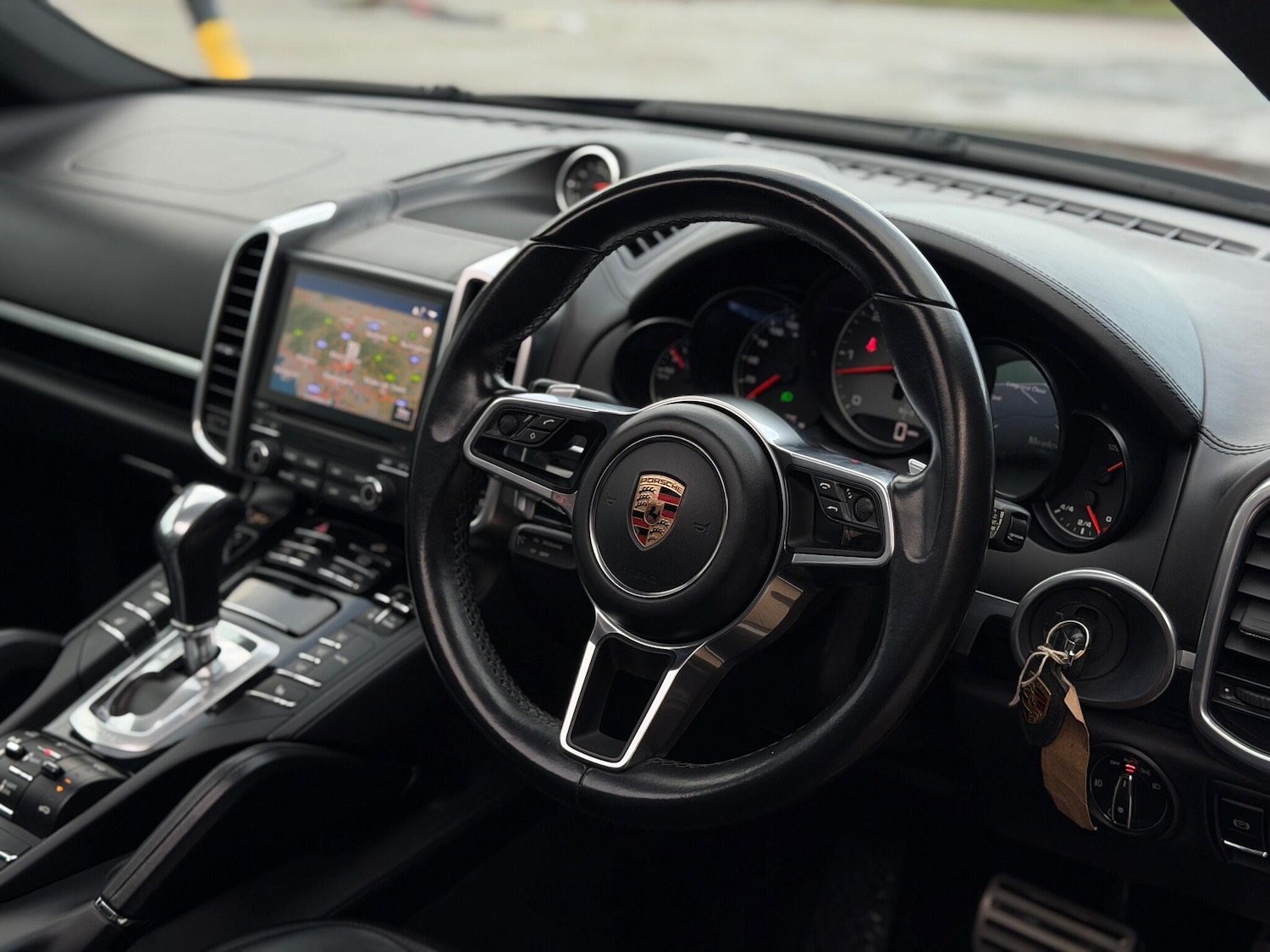 Used Porsche Cayenne 2017 for sale - 76561031: Photo 50