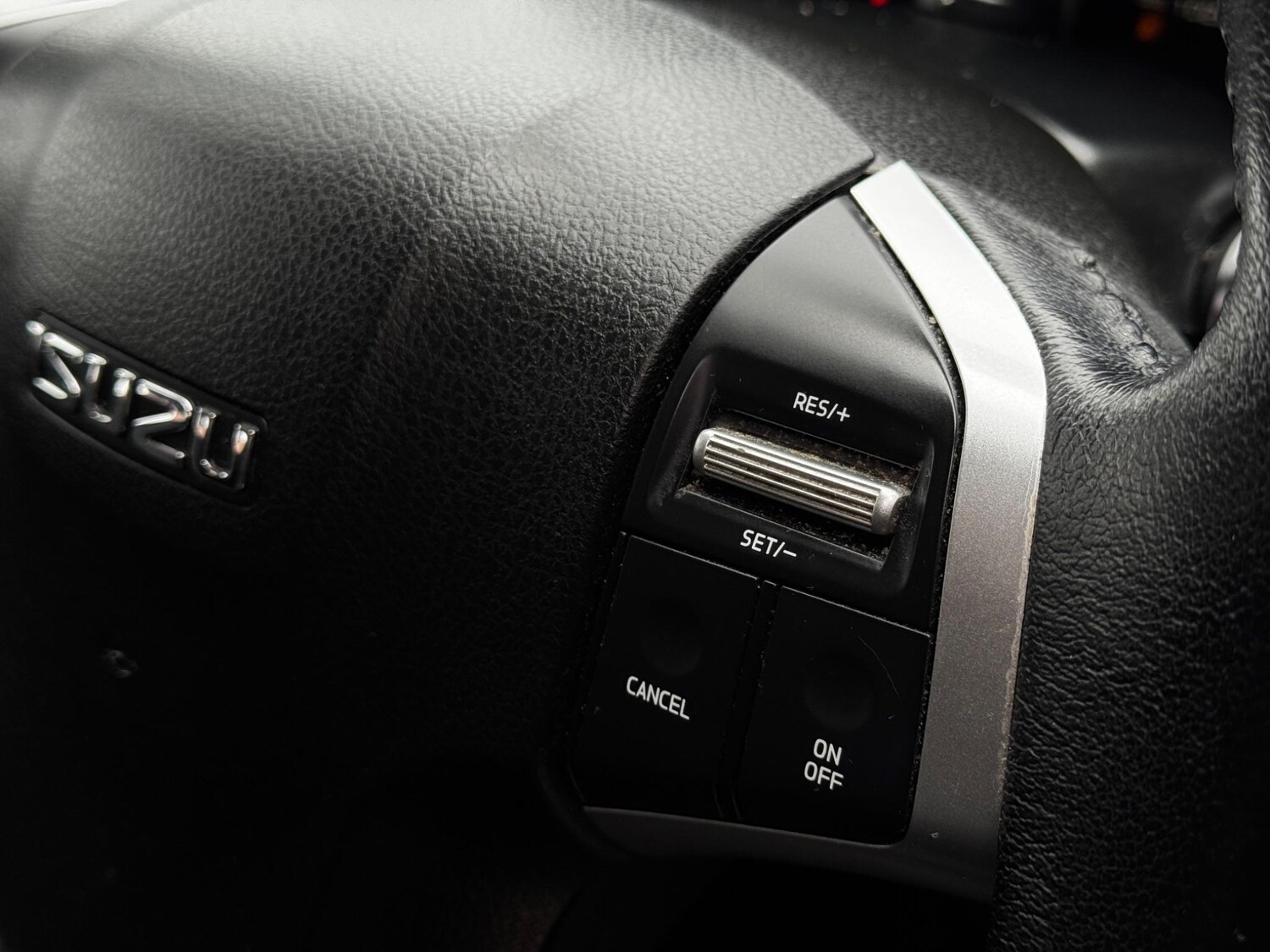 Used Isuzu D-Max 2018 for sale - 76993523: Photo 13