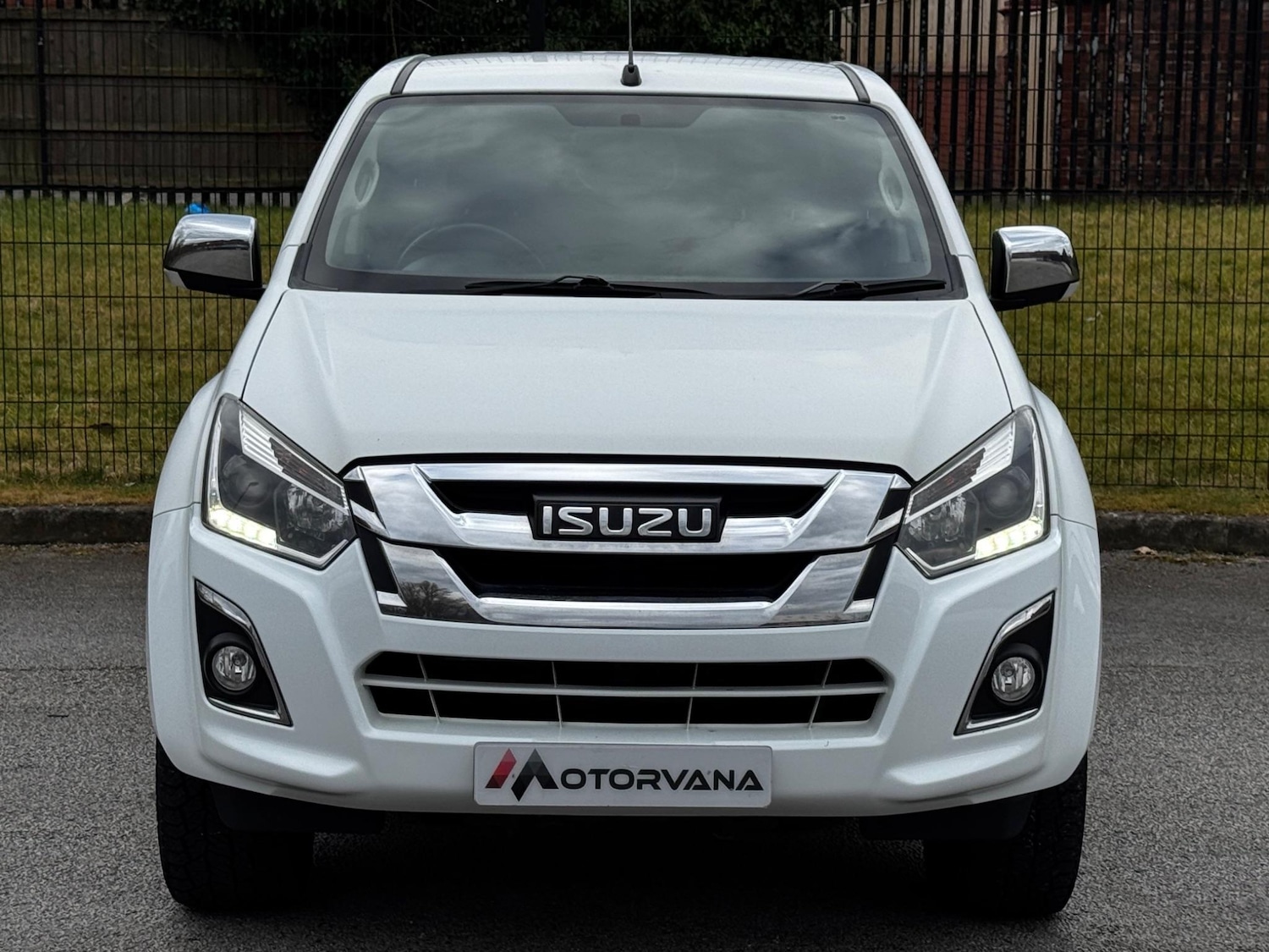 Used Isuzu D-Max 2018 for sale - 76993523: Photo 2