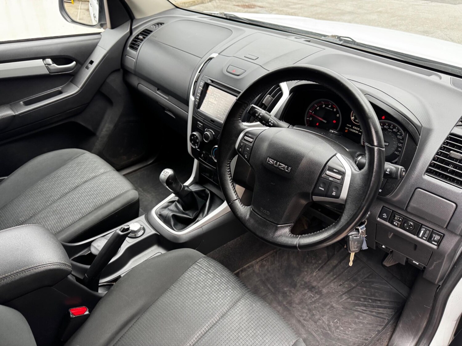 Used Isuzu D-Max 2018 for sale - 76993523: Photo 25