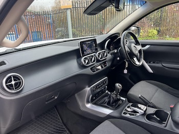 Used Mercedes-Benz X Class 2018 for sale - 79472114: Photo