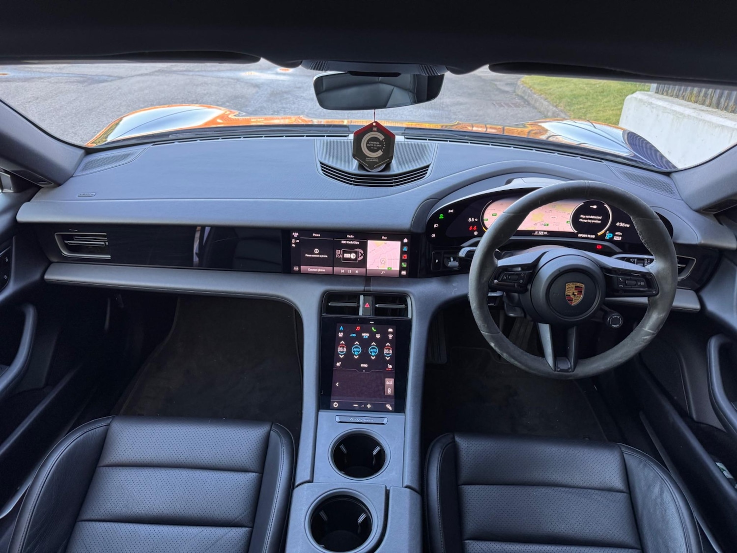 Used Porsche Taycan 2020 for sale - 76991799: Photo 16