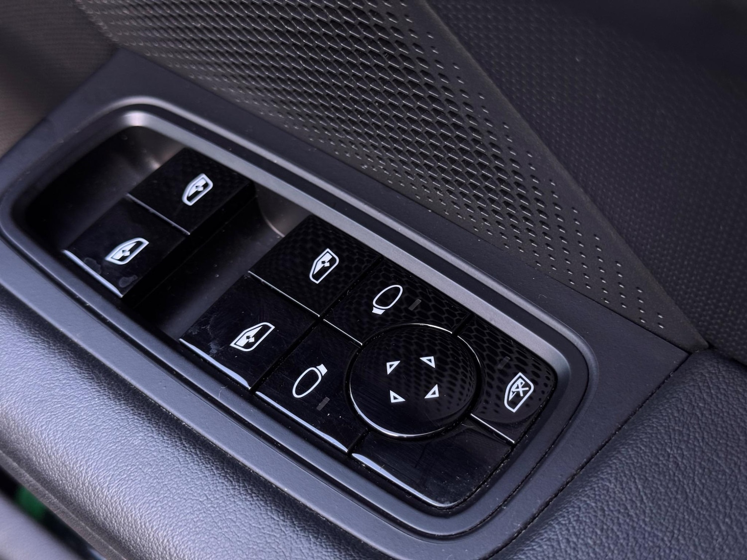 Used Porsche Taycan 2020 for sale - 76991799: Photo 19