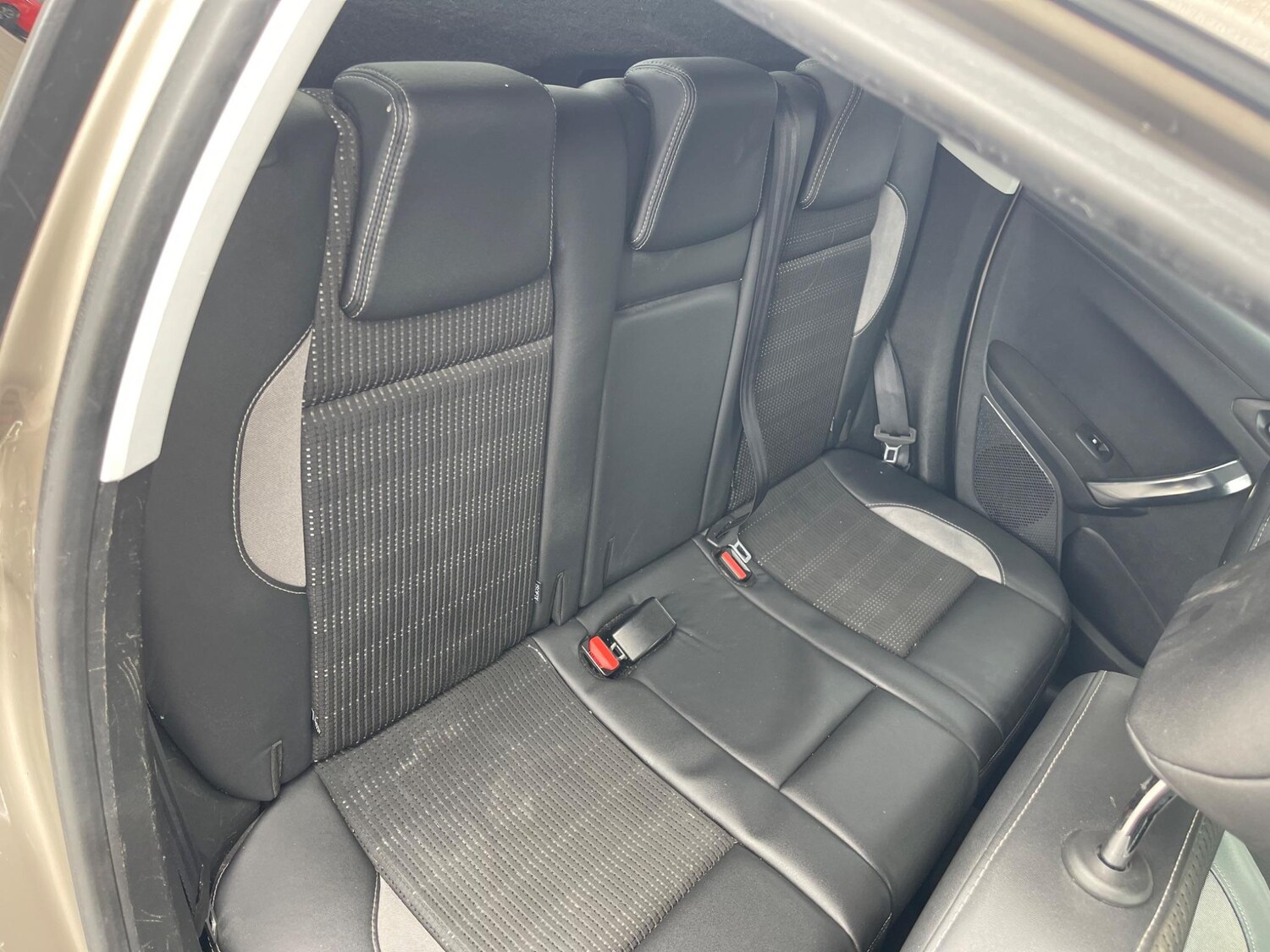 Used Peugeot 2008 2015 for sale - 76562006: Photo 16