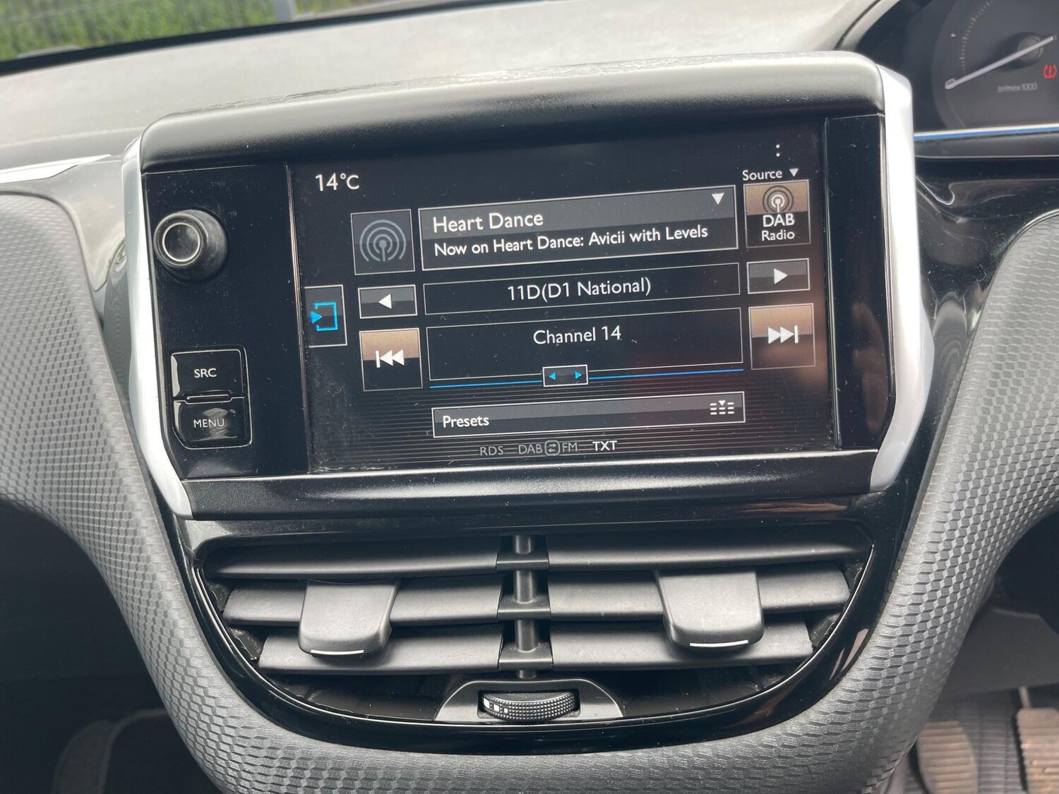 Used Peugeot 2008 2015 for sale - 76562006: Photo 21