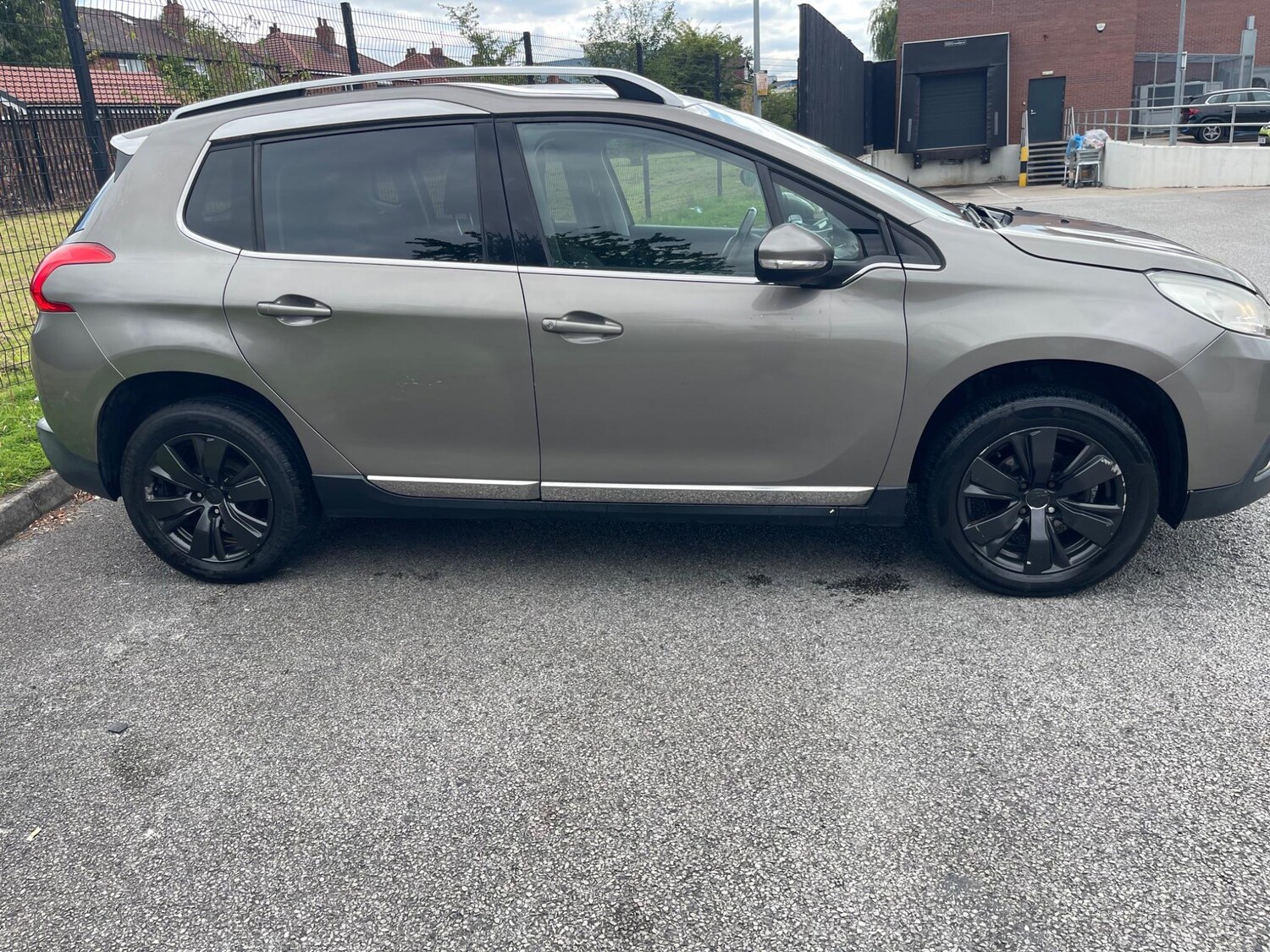 Used Peugeot 2008 2015 for sale - 76562006: Photo 9