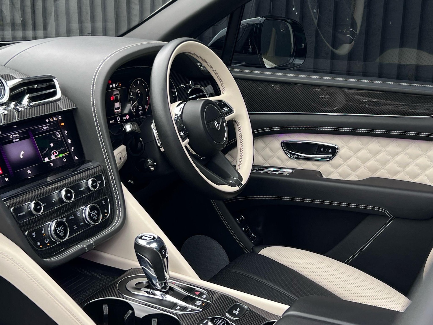 Used Bentley Bentayga 2022 for sale - 76996747: Photo 33