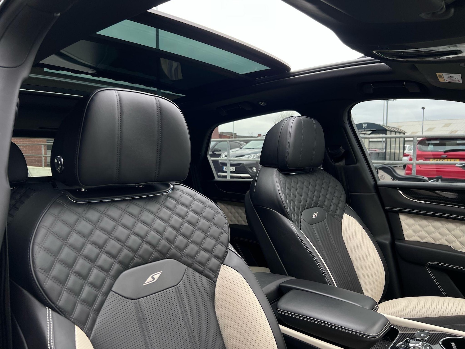 Used Bentley Bentayga 2022 for sale - 76996747: Photo 34