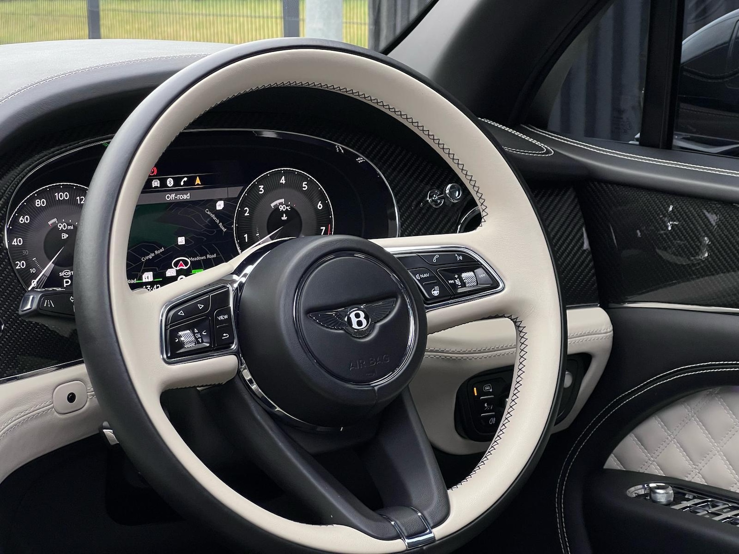 Used Bentley Bentayga 2022 for sale - 76996747: Photo 66