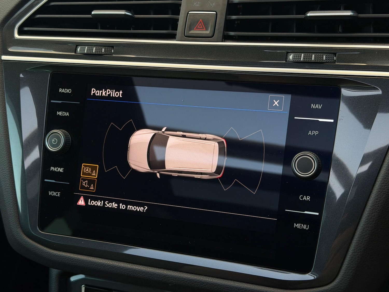 Used Volkswagen Tiguan 2018 for sale - 77155586: Photo 26