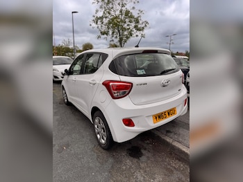 Used Hyundai i10 2015 for sale - 78636925: Photo