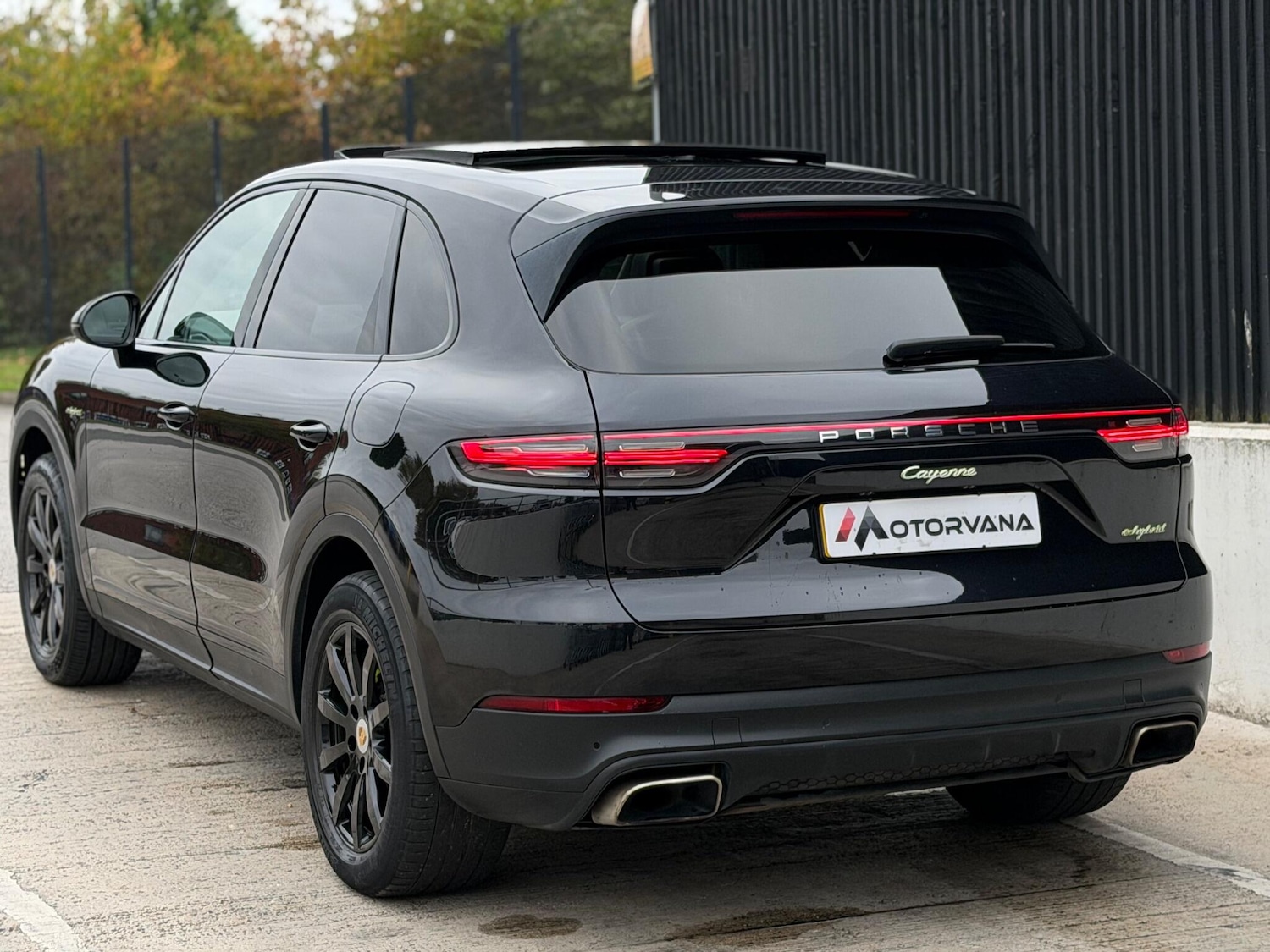 Used Porsche Cayenne 2018 for sale - 76561358: Photo 12