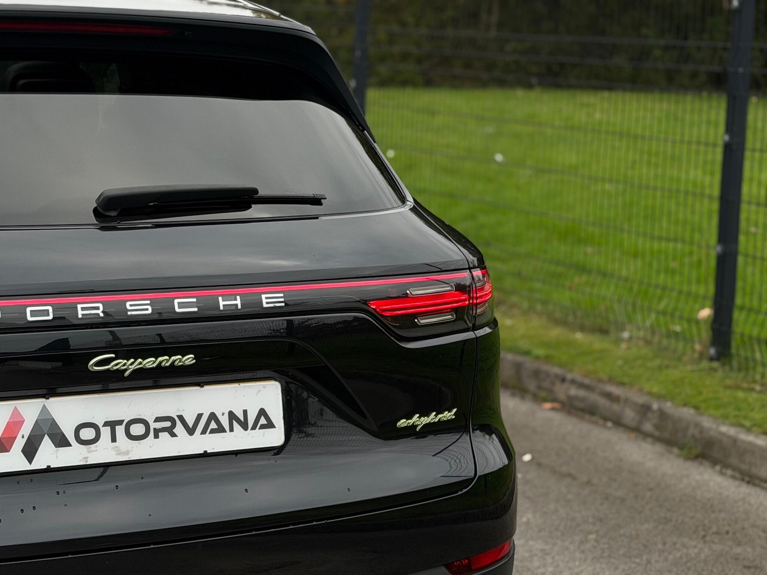 Used Porsche Cayenne 2018 for sale - 76561358: Photo 16