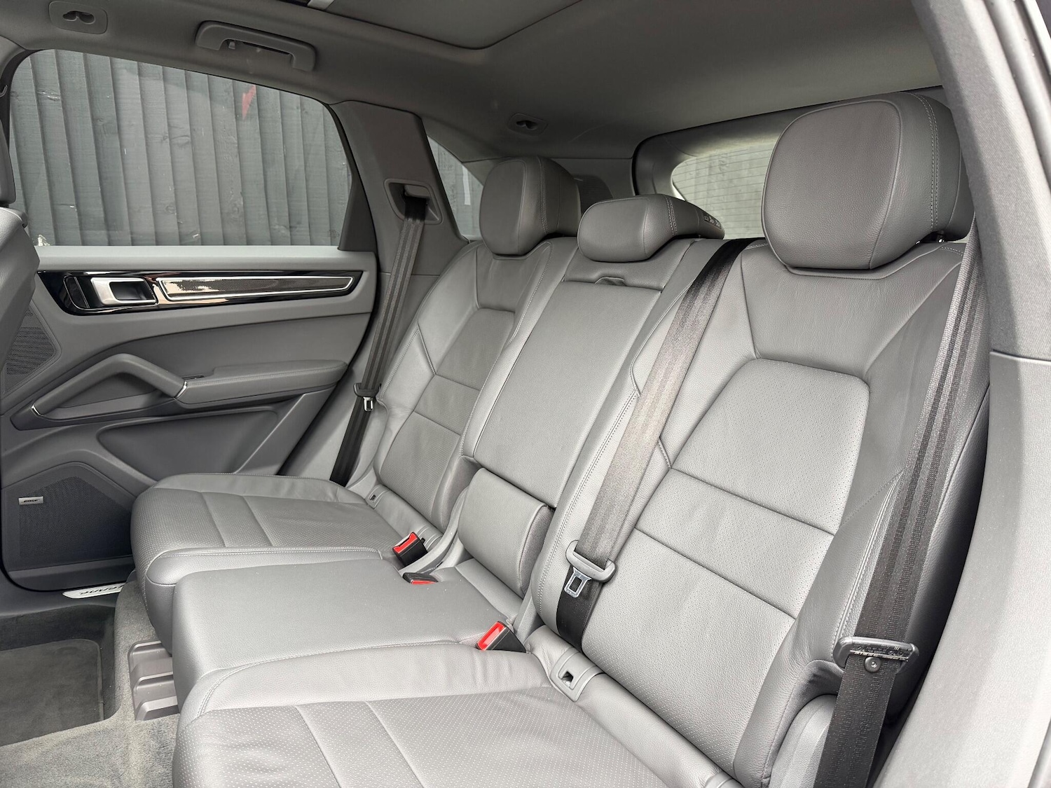 Used Porsche Cayenne 2018 for sale - 76561358: Photo 27