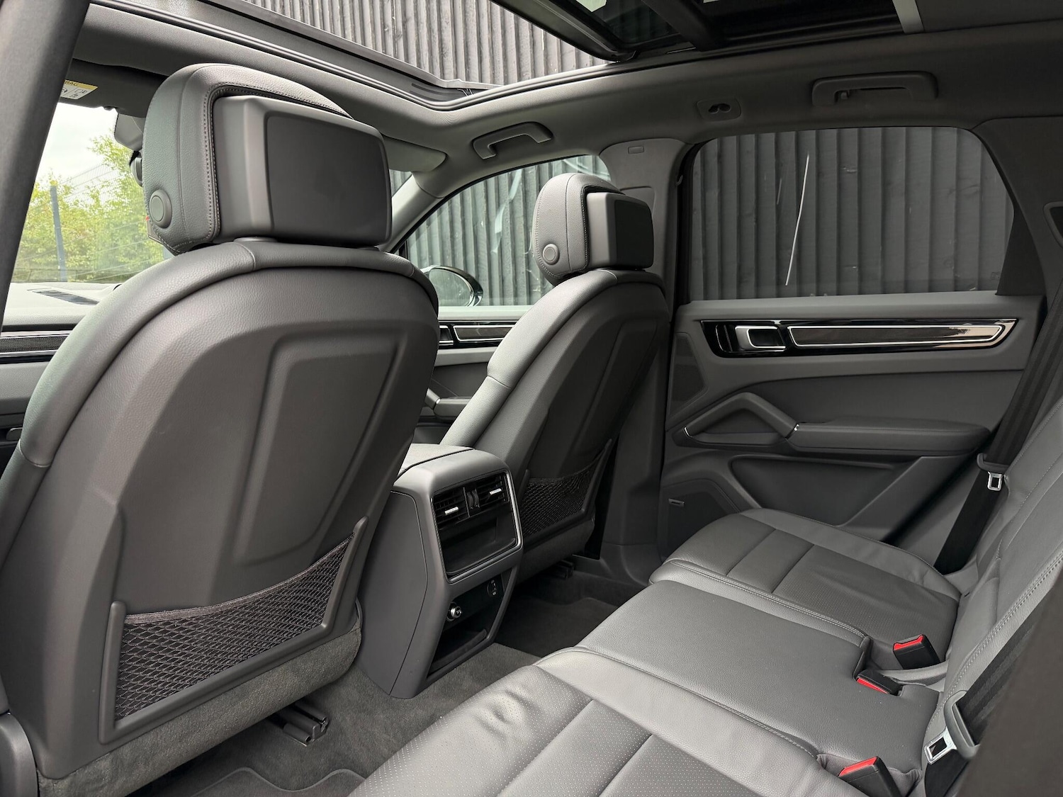 Used Porsche Cayenne 2018 for sale - 76561358: Photo 28