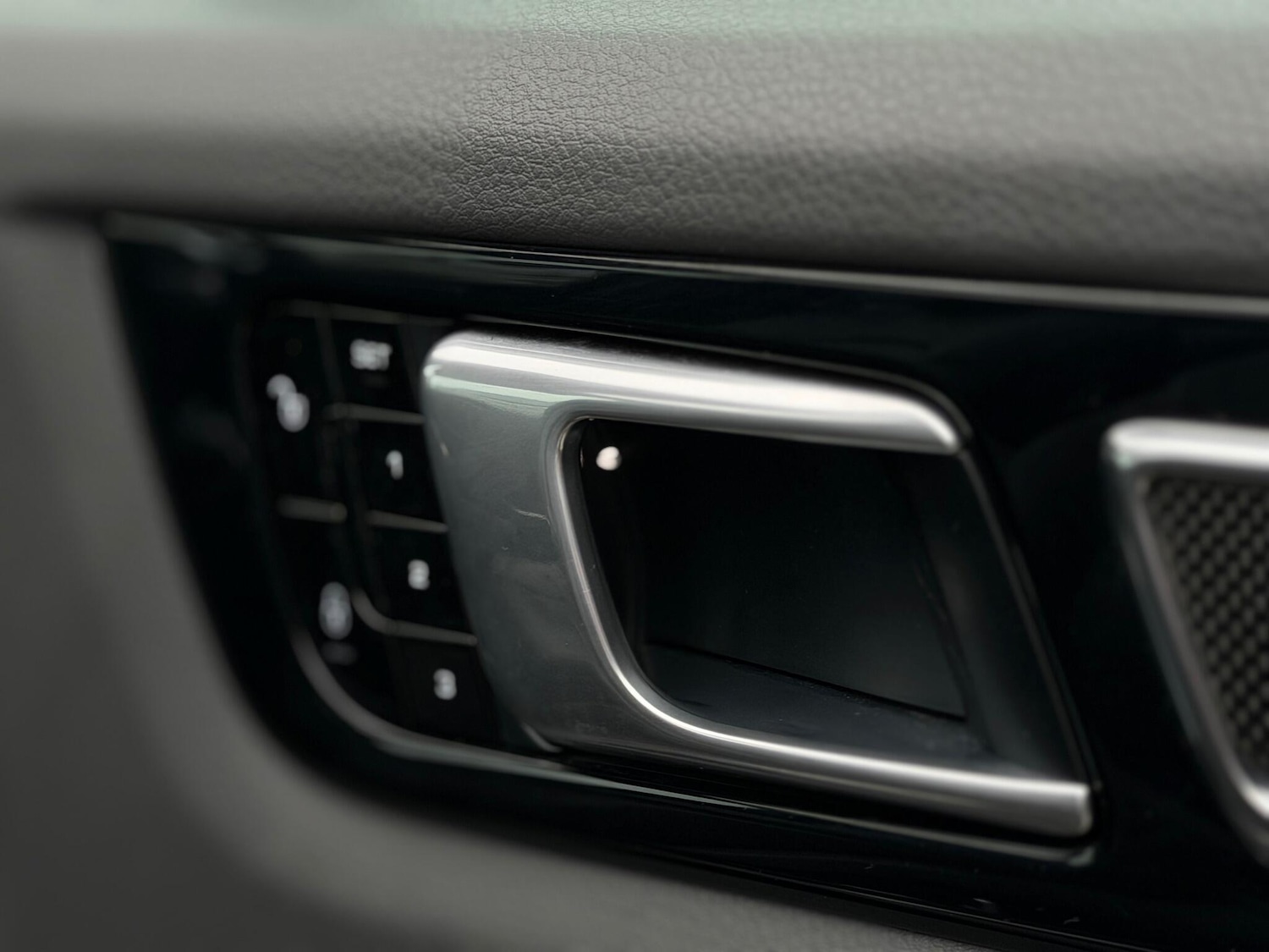 Used Porsche Cayenne 2018 for sale - 76561358: Photo 31