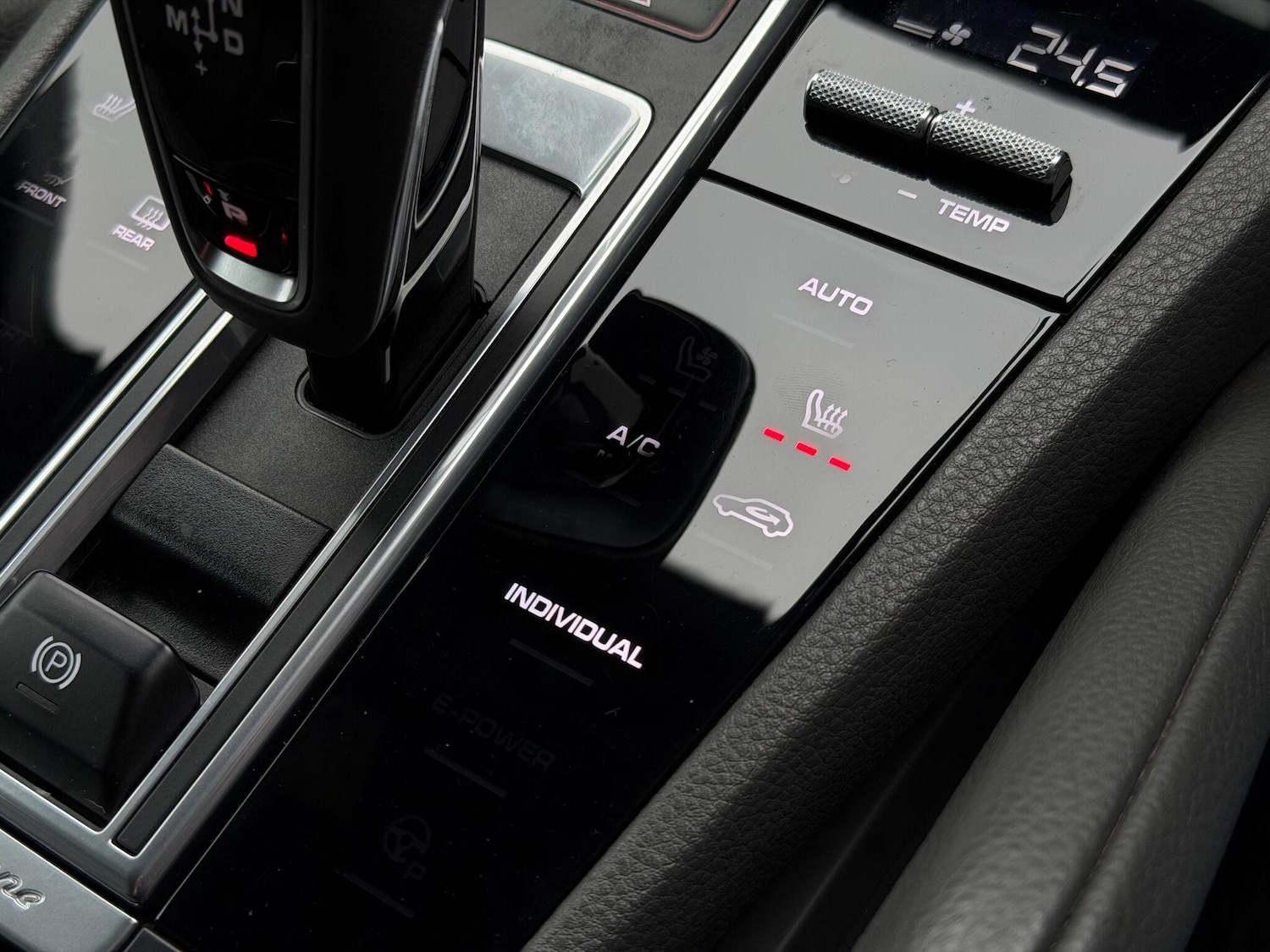 Used Porsche Cayenne 2018 for sale - 76561358: Photo 33