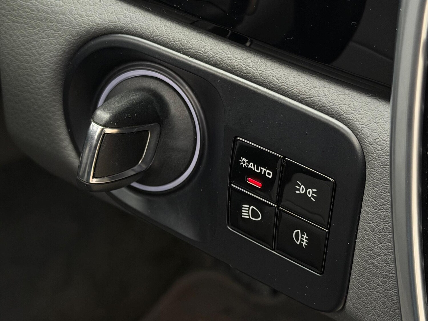 Used Porsche Cayenne 2018 for sale - 76561358: Photo 35