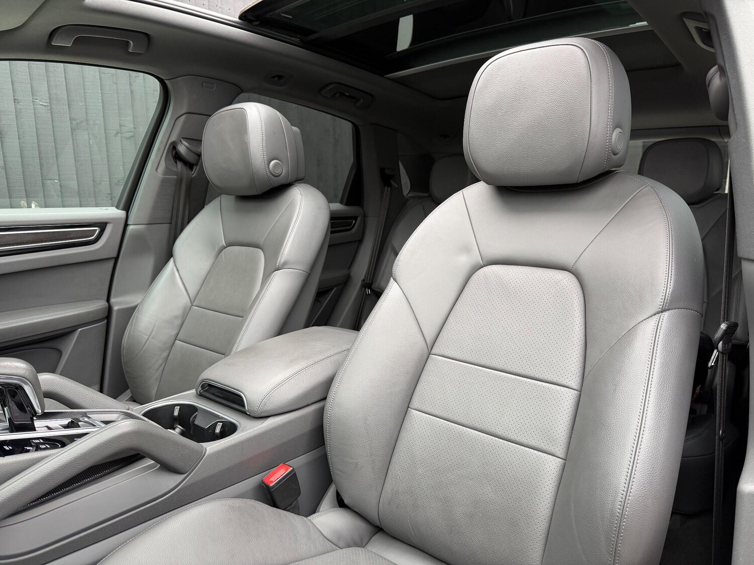 Used Porsche Cayenne 2018 for sale - 76561358: Photo 54