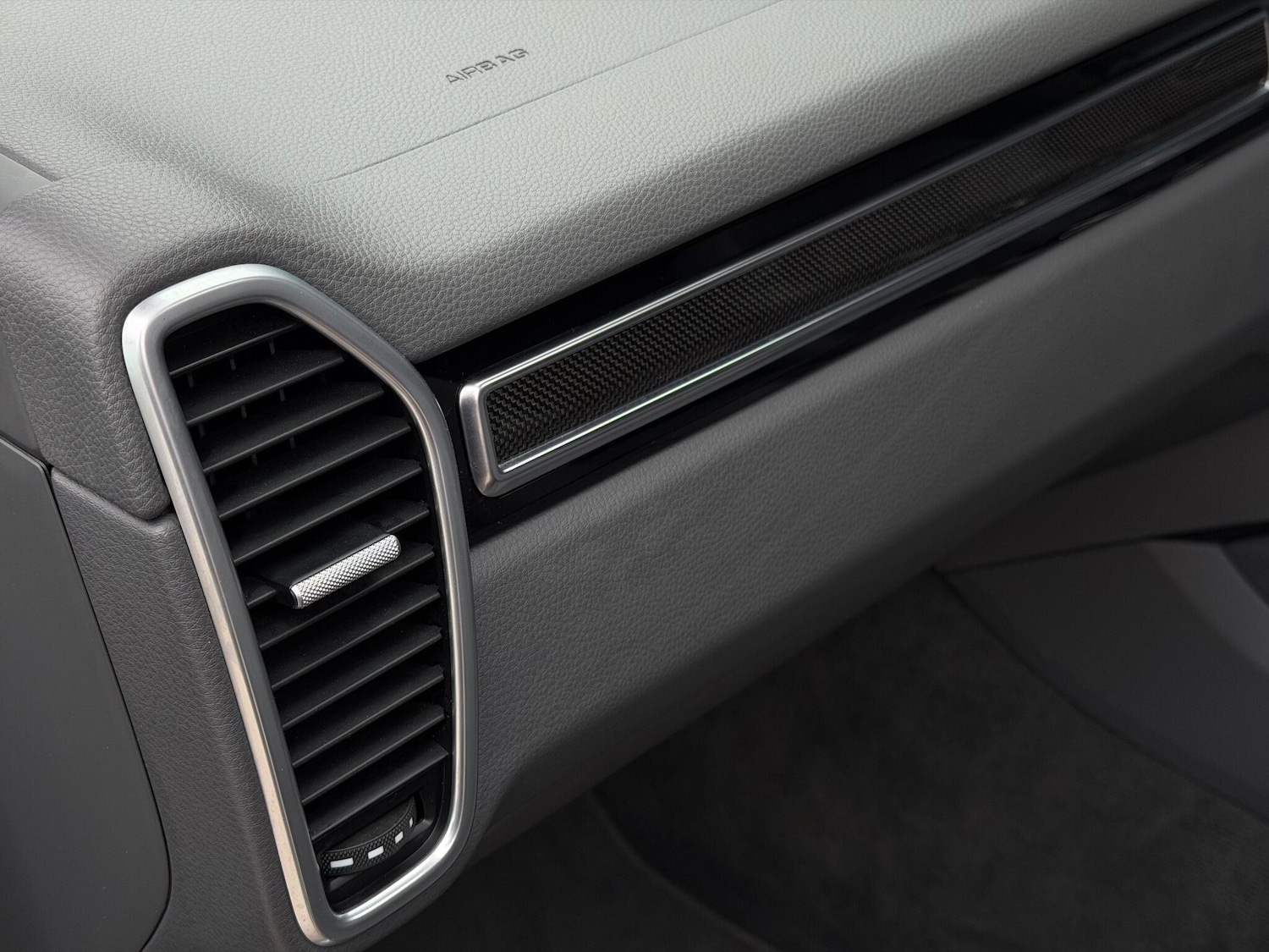 Used Porsche Cayenne 2018 for sale - 76561358: Photo 62