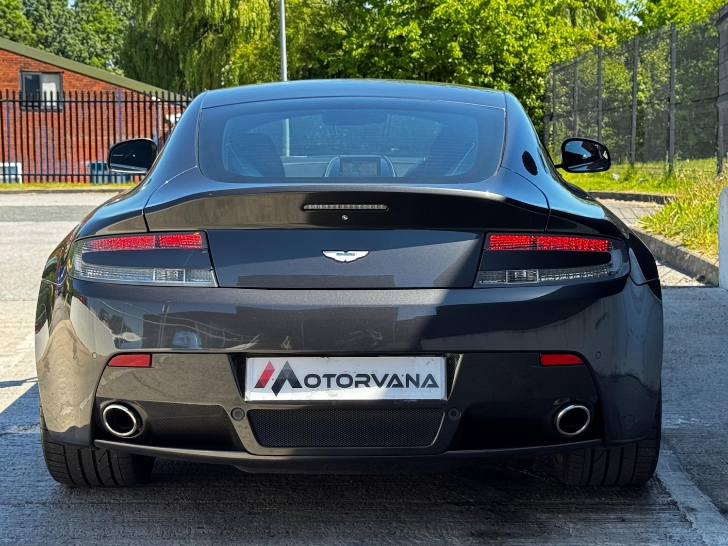Used Aston Martin Vantage 2012 for sale - 76995108: Photo 19