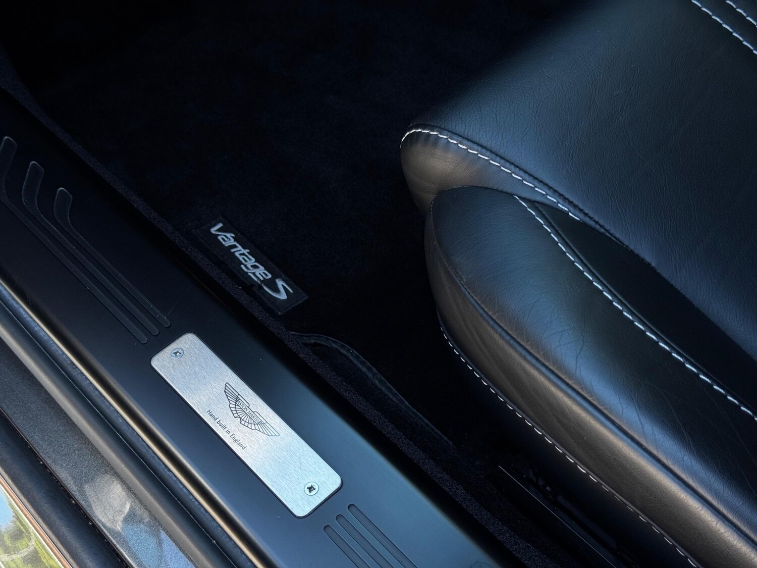 Used Aston Martin Vantage 2012 for sale - 76995108: Photo 49