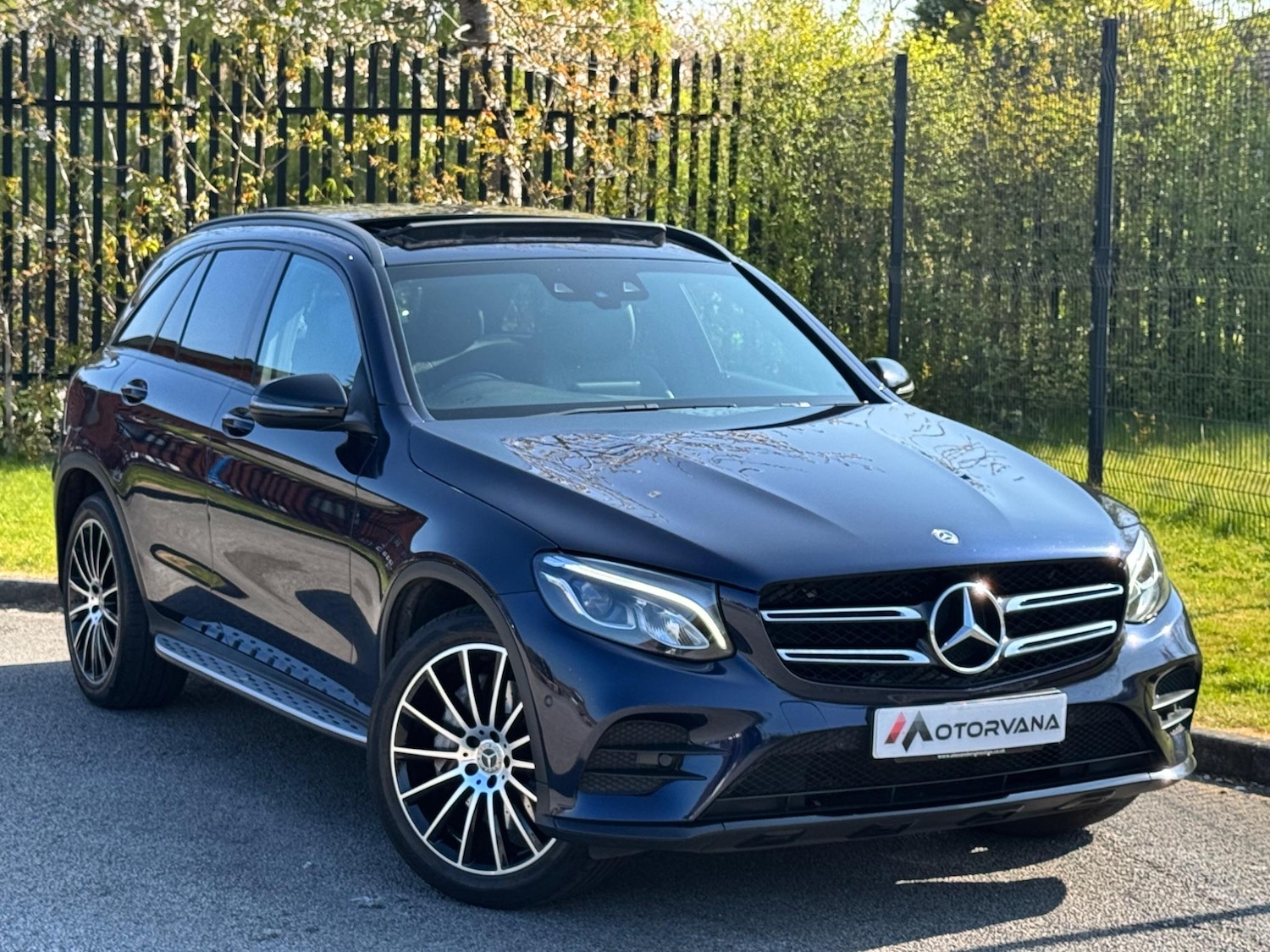 Used Mercedes-Benz GLC 2019 for sale - 76562315: Photo 1