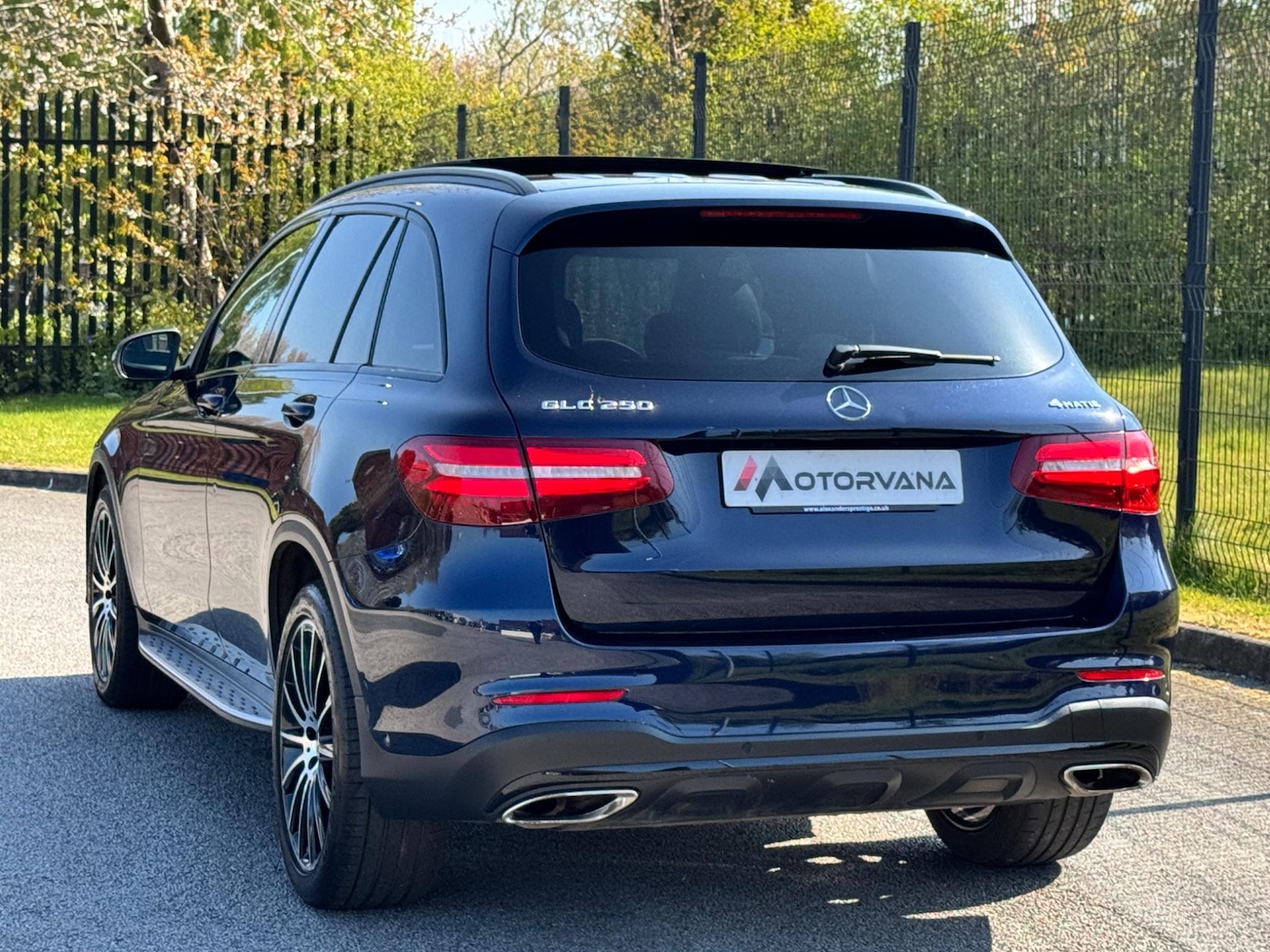 Used Mercedes-Benz GLC 2019 for sale - 76562315: Photo 10