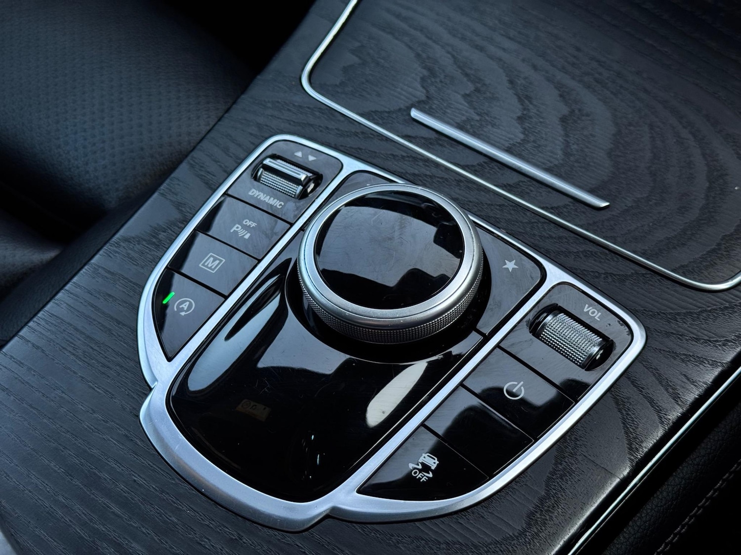 Used Mercedes-Benz GLC 2019 for sale - 76562315: Photo 28