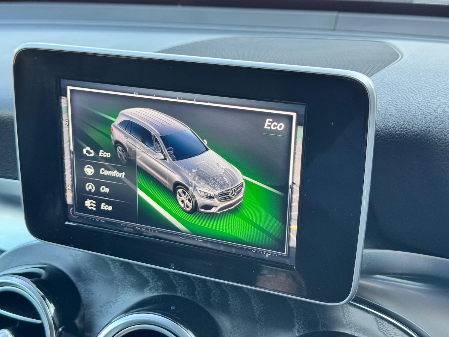 Used Mercedes-Benz GLC 2019 for sale - 76562315: Photo 39