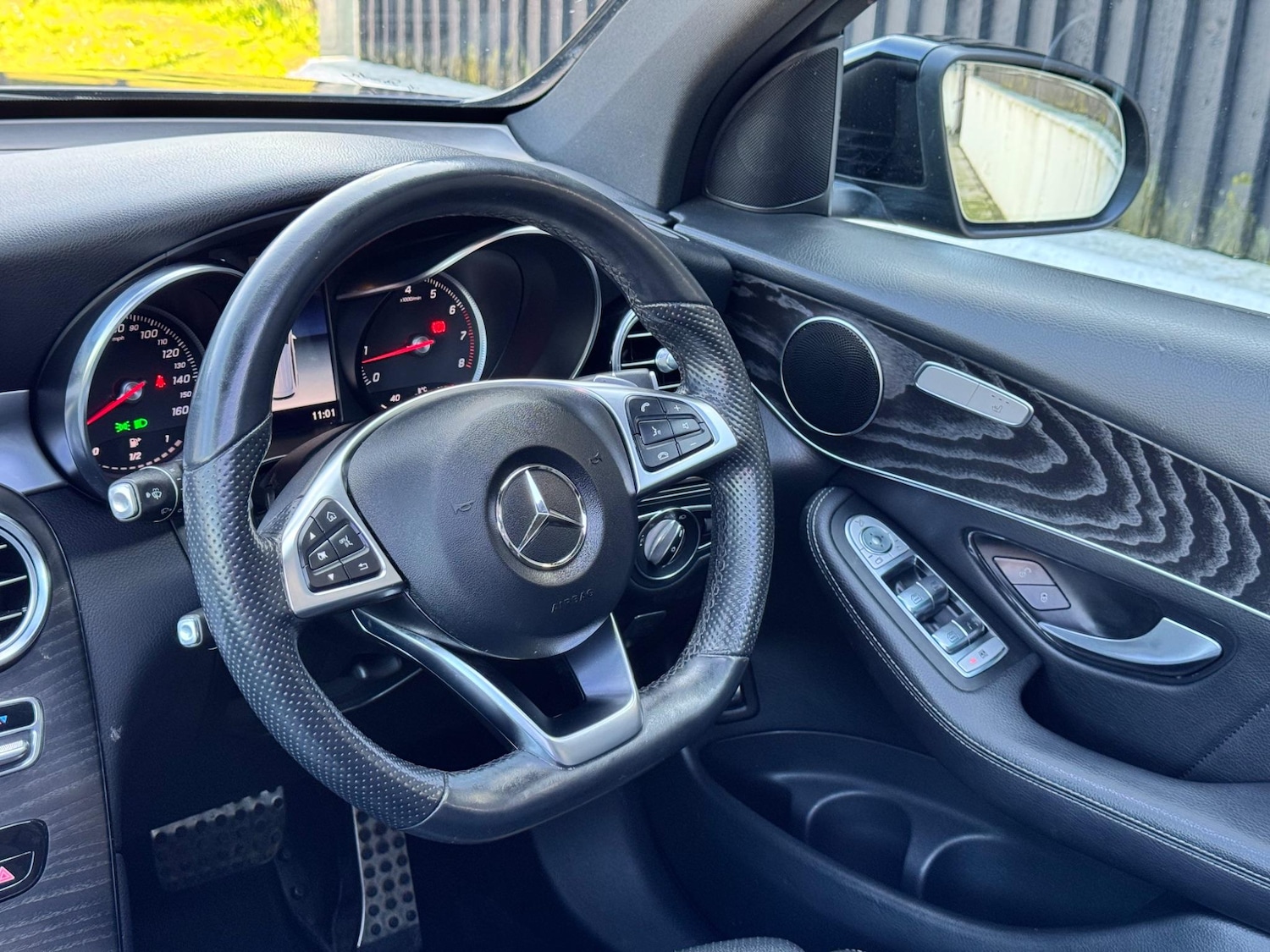 Used Mercedes-Benz GLC 2019 for sale - 76562315: Photo 44