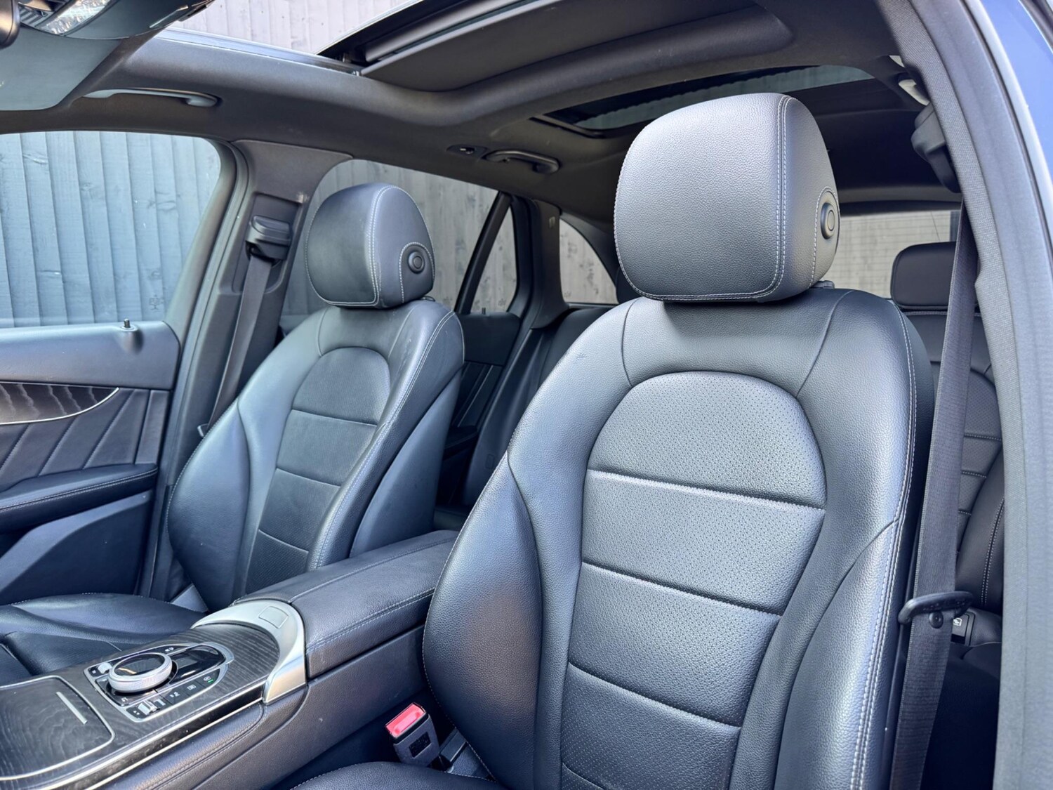 Used Mercedes-Benz GLC 2019 for sale - 76562315: Photo 46