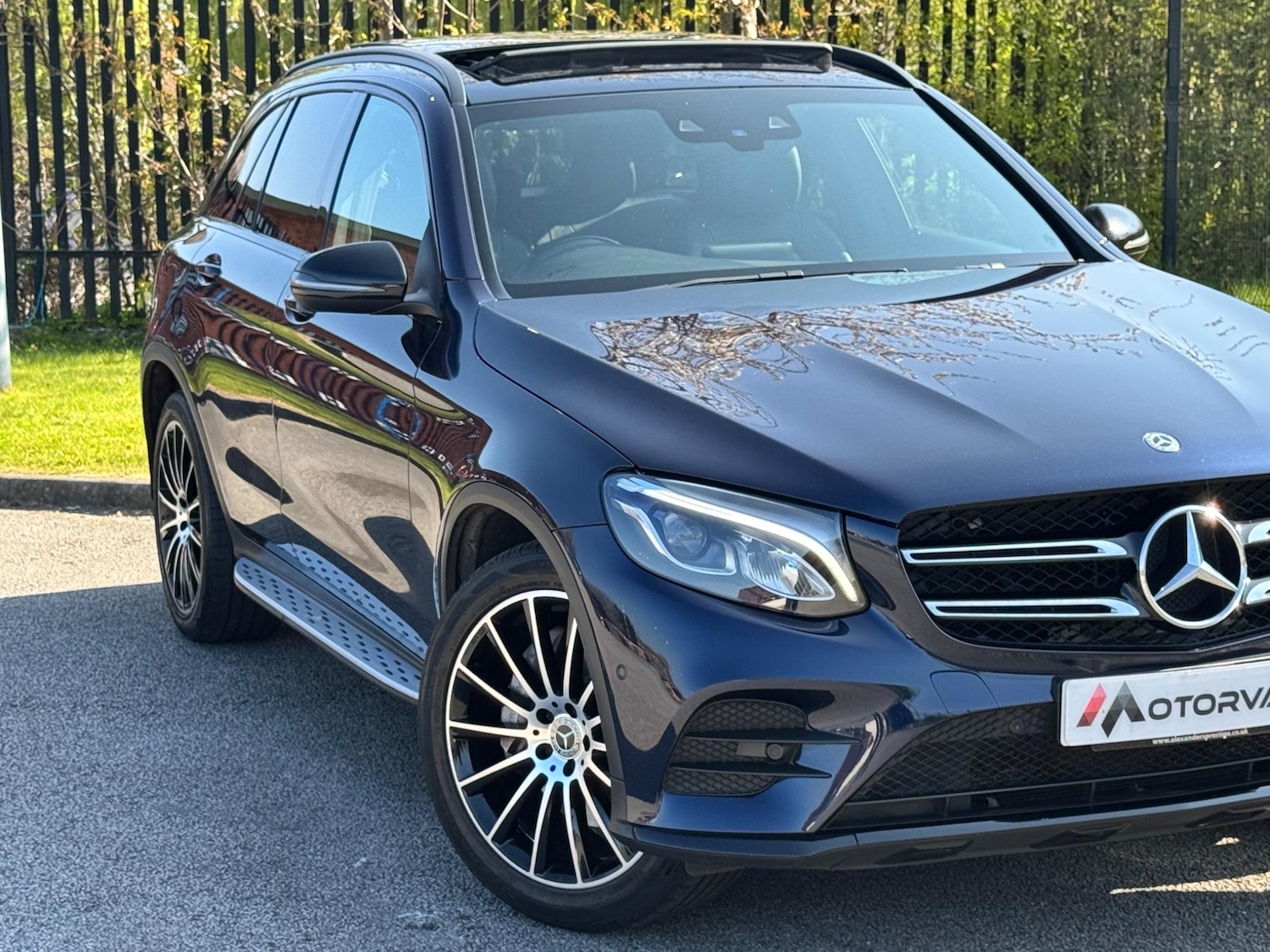 Used Mercedes-Benz GLC 2019 for sale - 76562315: Photo 5