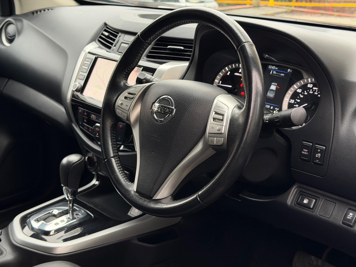 Used Nissan Navara 2021 for sale - 77387171: Photo 27