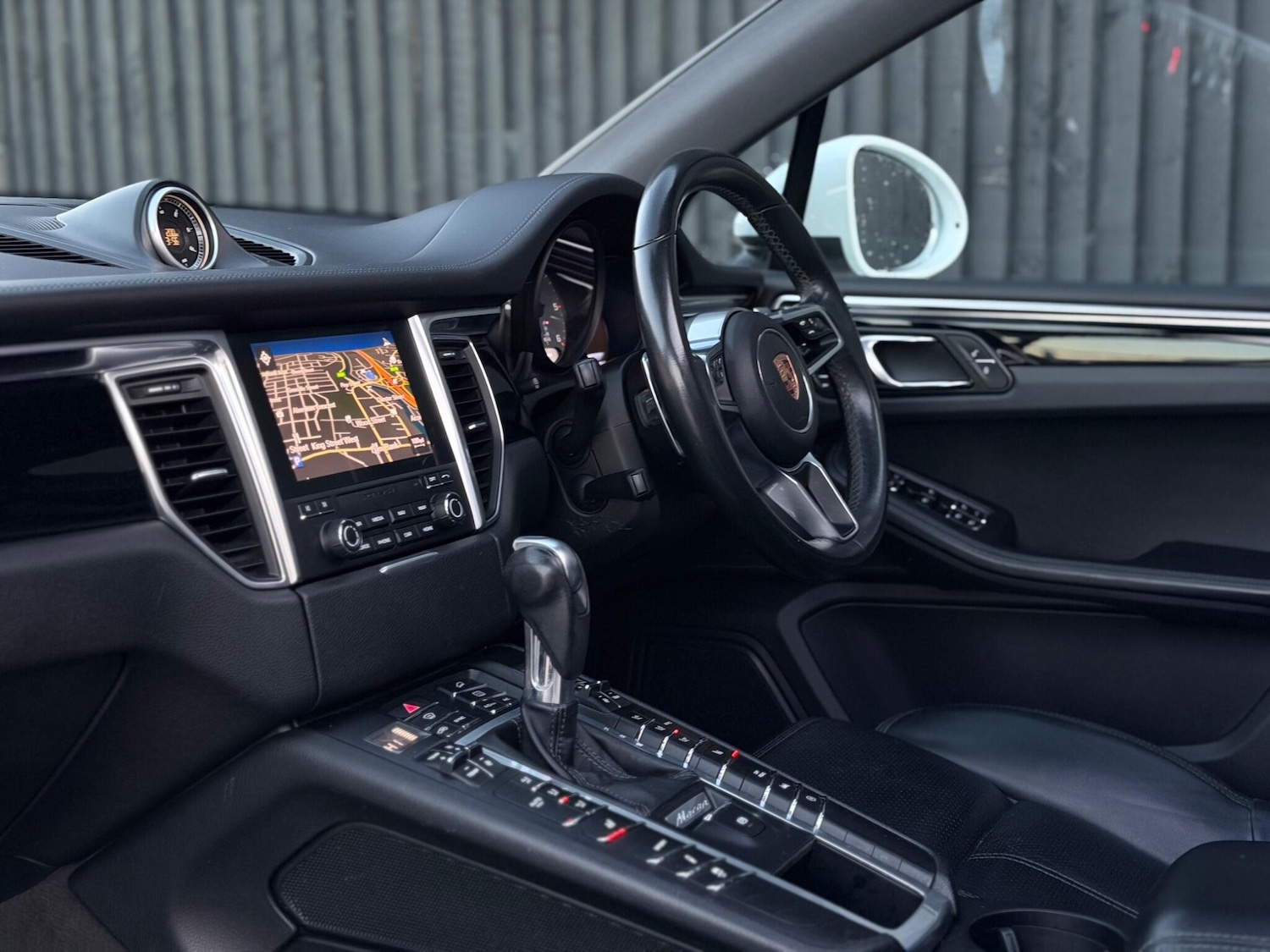 Used Porsche Macan 2016 for sale - 77305025: Photo 22