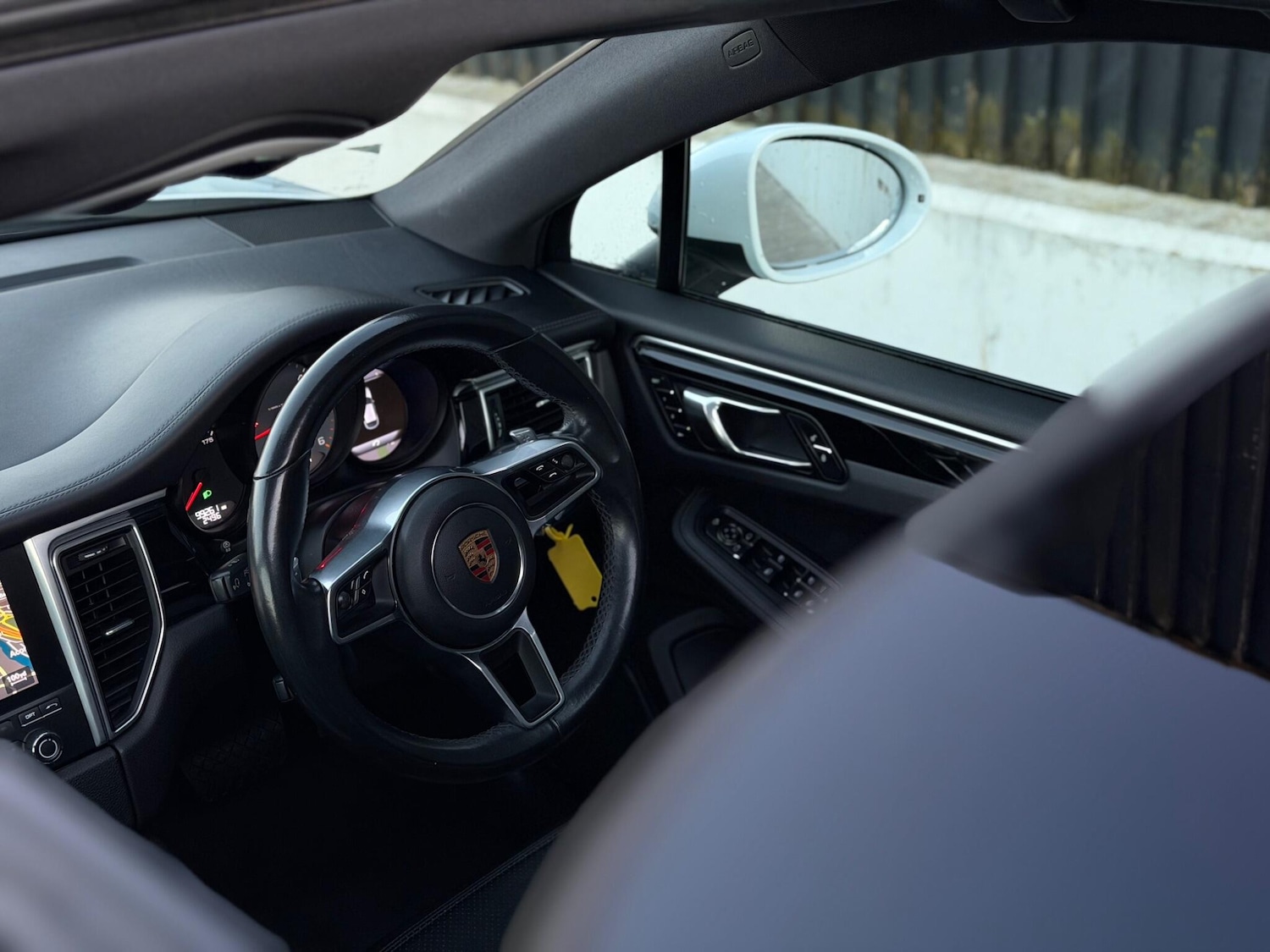 Used Porsche Macan 2016 for sale - 77305025: Photo 23