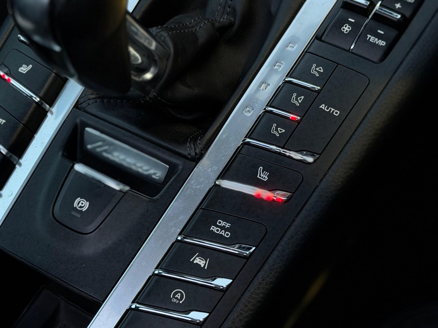 Used Porsche Macan 2016 for sale - 77305025: Photo 32