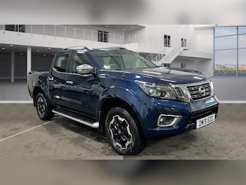Used Nissan Navara 2019 for sale - 76752671: Photo
