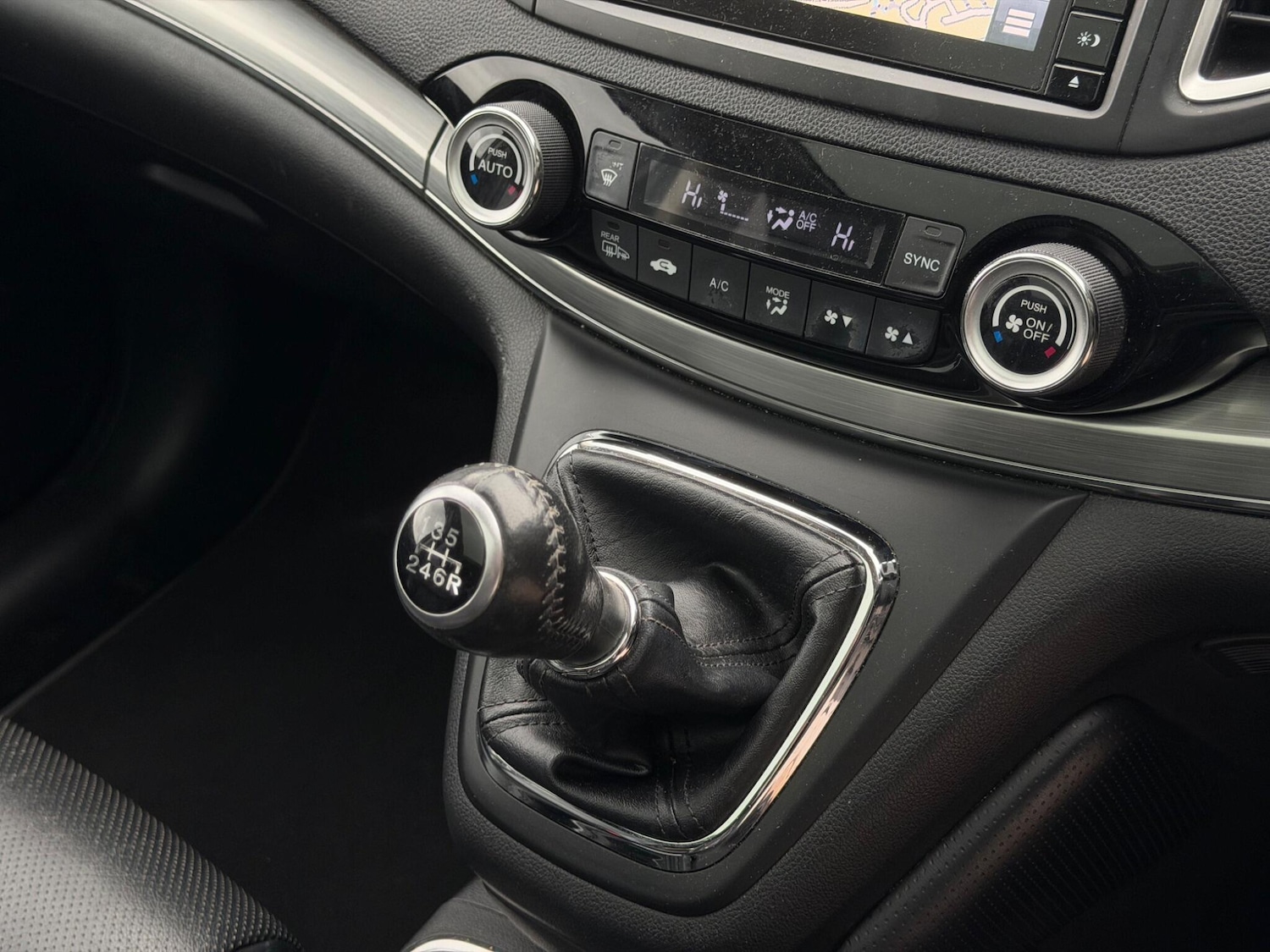 Used Honda CR-V 2015 for sale - 77538125: Photo 20