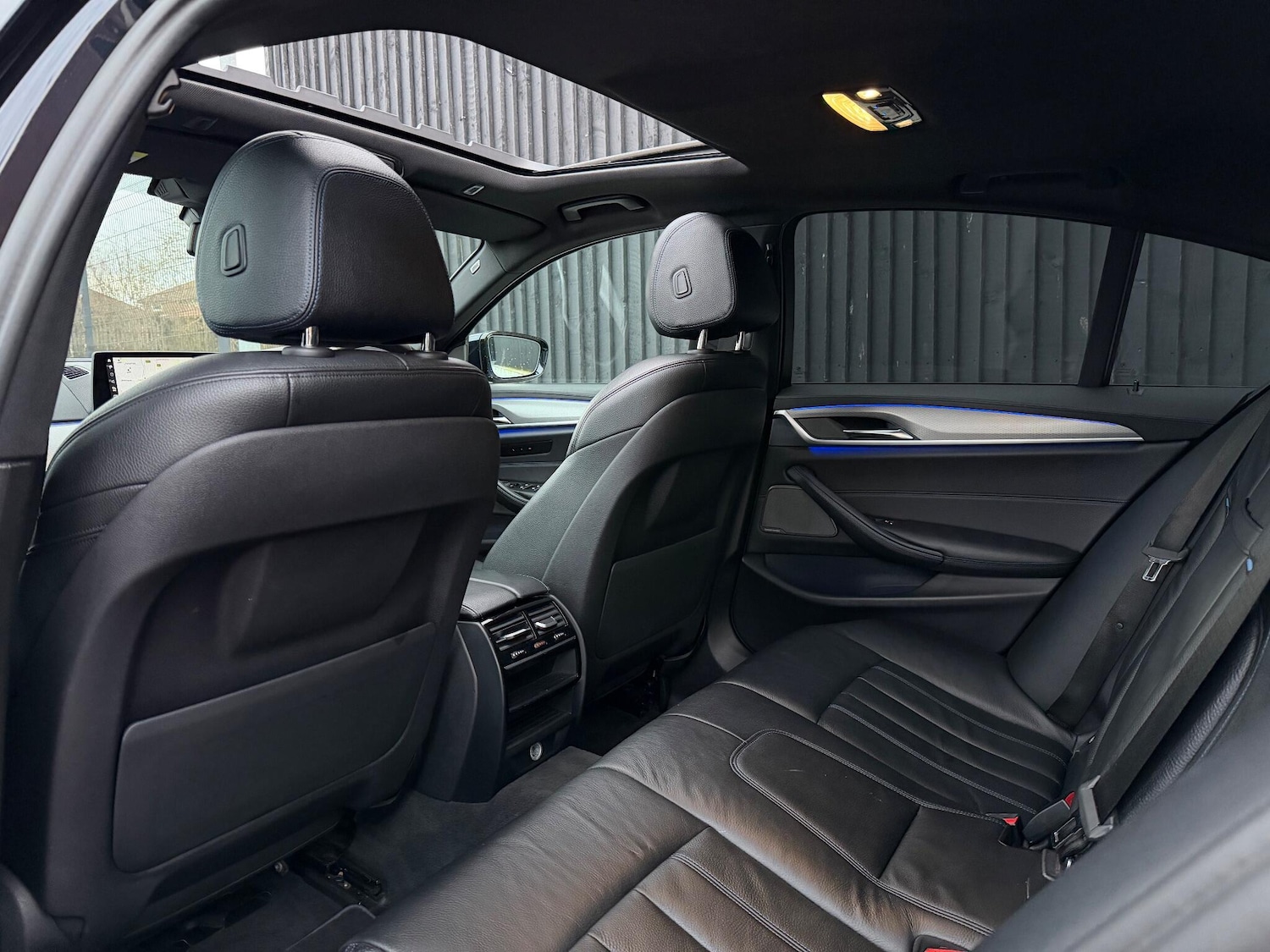 Used BMW 5 Series 2017 for sale - 77074849: Photo 22